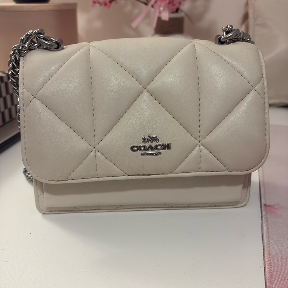 AUTHENTHIC COACH WHITE BAG